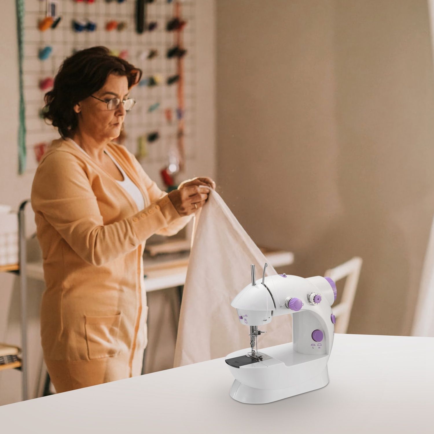 Electric Sewing Machine Portable 2 Speed Overlock Foot w/ Foot Pedal LED Light - Image 6